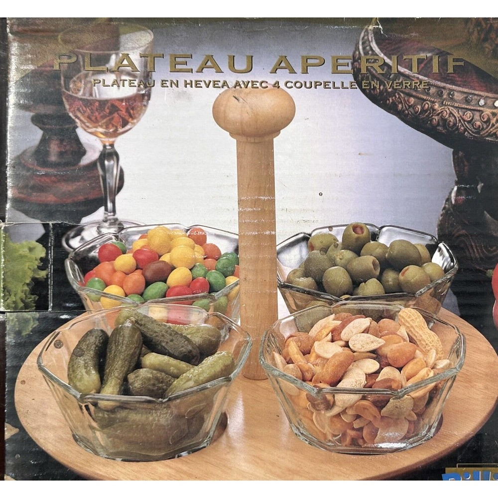 NEW VINTAGE Set of 4 glass Bowls and wooden appetizer tray